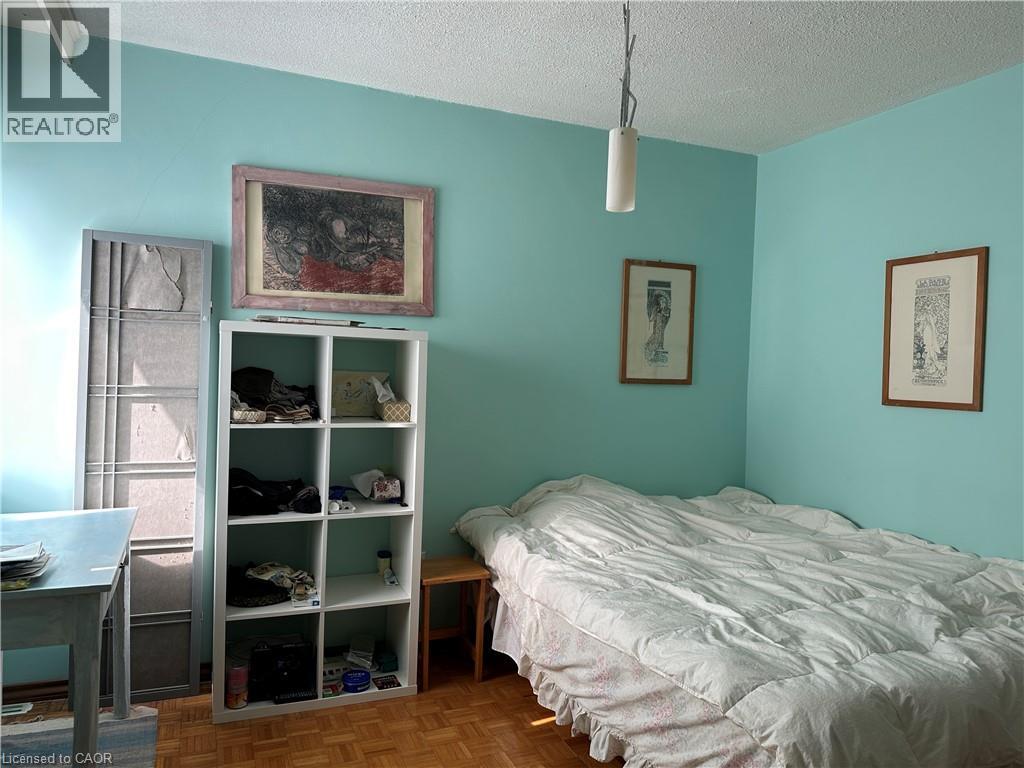 












45 WESTMOUNT Road N Unit# 703

,
Waterloo,




Ontario
N2L2R3

