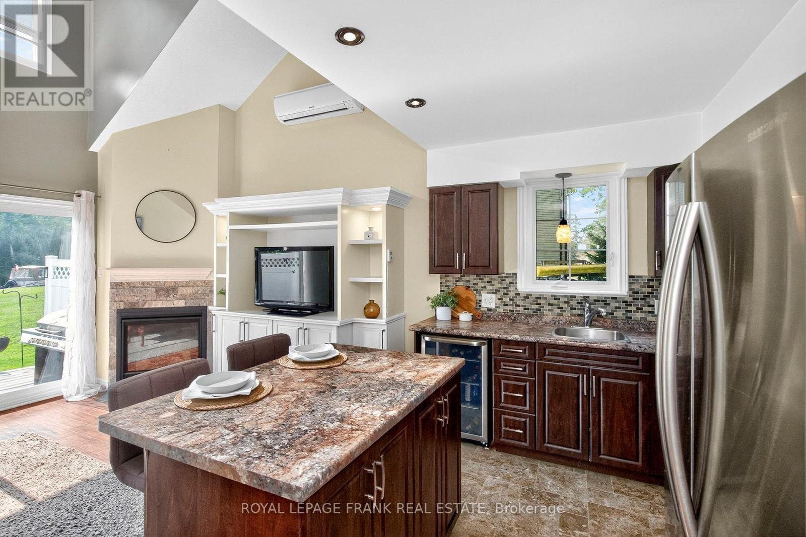 












14 - 81 LAGUNA PARKWAY

,
Ramara (Brechin),




Ontario
L0K1B0

