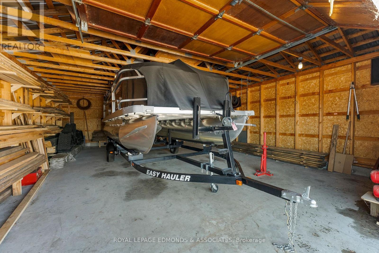 












00 ROBERTSON DR DRIVE

,
Whitewater Region,







Ontario
K0J1C0

