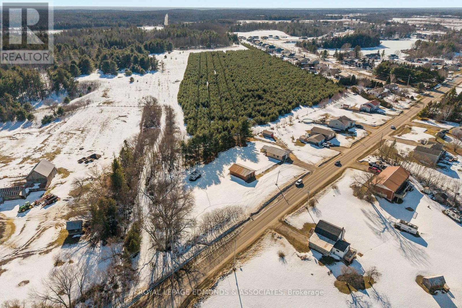 












00 ROBERTSON DR DRIVE

,
Whitewater Region,







Ontario
K0J1C0

