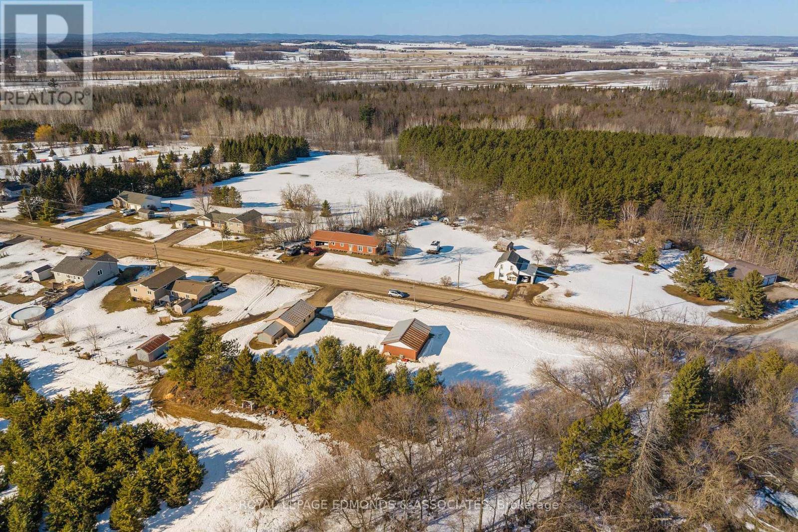 












00 ROBERTSON DR DRIVE

,
Whitewater Region,







Ontario
K0J1C0

