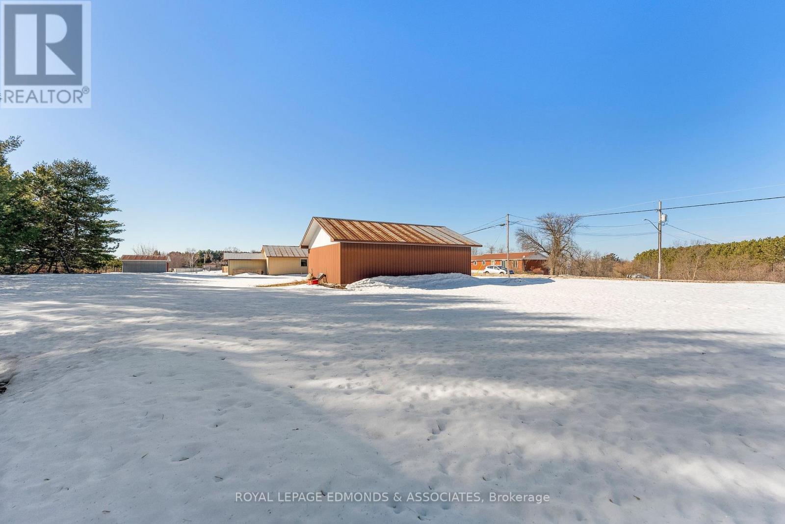 












00 ROBERTSON DR DRIVE

,
Whitewater Region,







Ontario
K0J1C0

