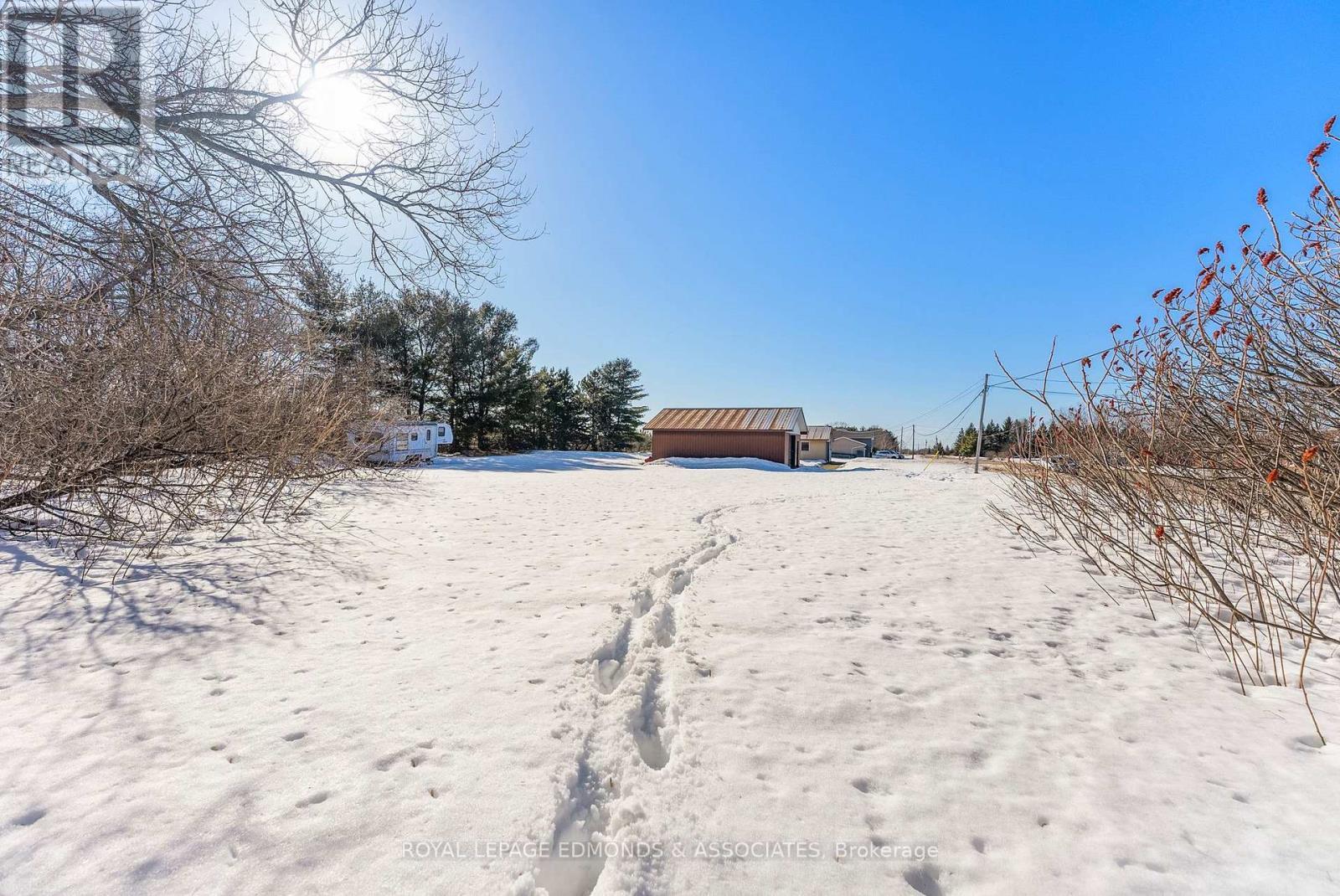 












00 ROBERTSON DR DRIVE

,
Whitewater Region,







Ontario
K0J1C0

