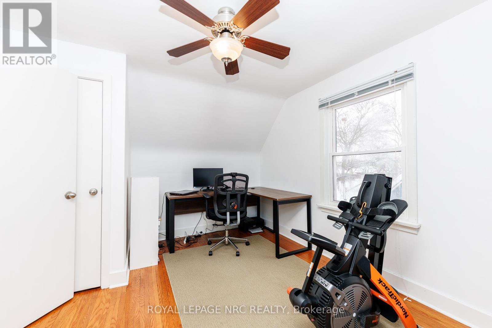 












41 MCDONALD AVENUE

,
Thorold (Thorold Downtown),




Ontario
L2V3E5

