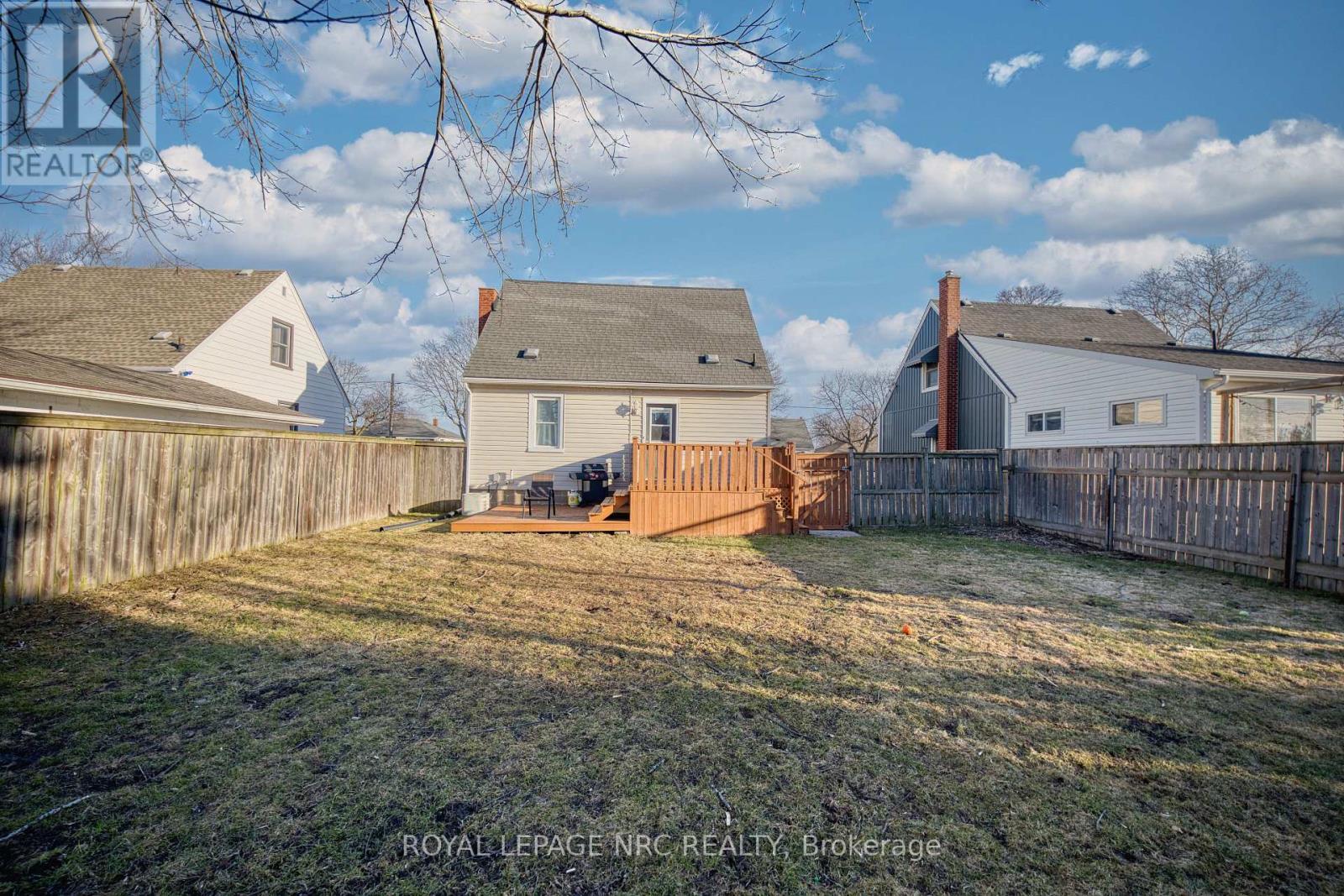 












41 MCDONALD AVENUE

,
Thorold (Thorold Downtown),




Ontario
L2V3E5

