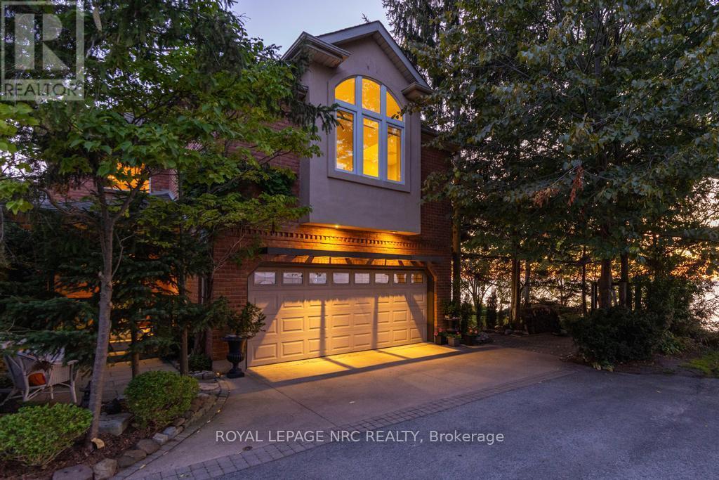 












11 ABBEY AVENUE

,
St. Catharines (Port Dalhousie),




Ontario
L2N5J5

