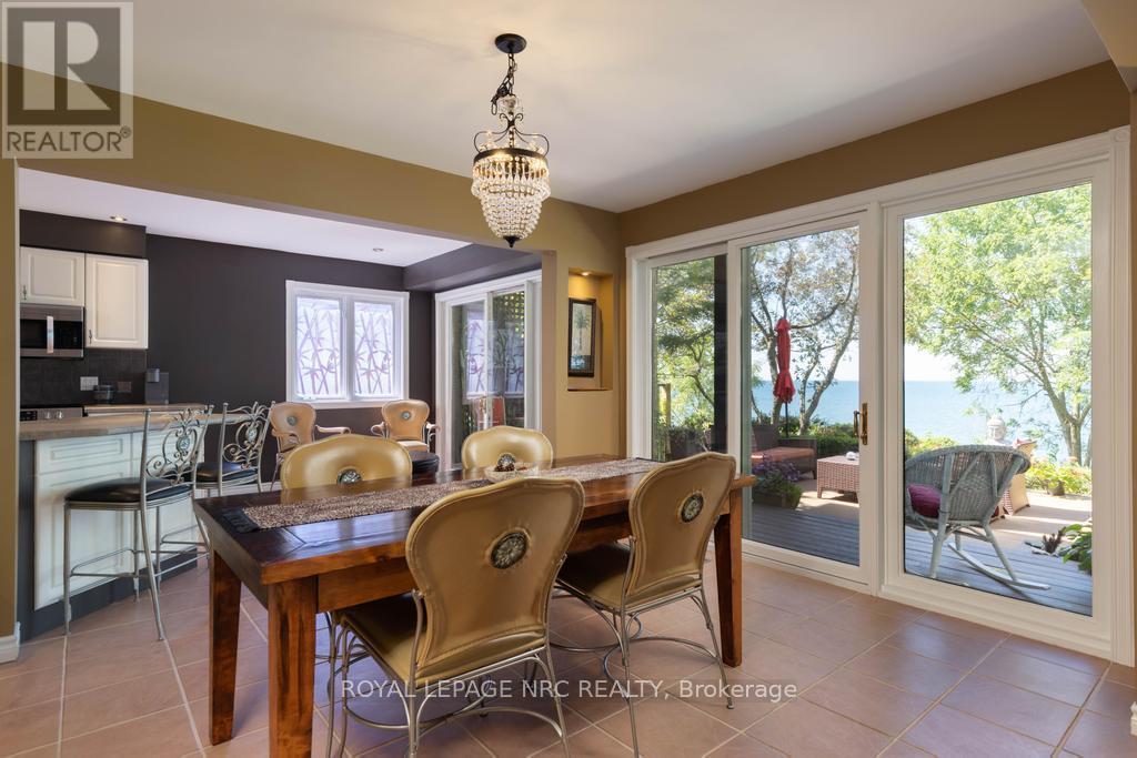 












11 ABBEY AVENUE

,
St. Catharines (Port Dalhousie),




Ontario
L2N5J5

