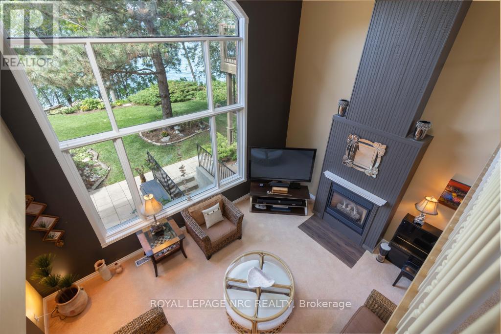 












11 ABBEY AVENUE

,
St. Catharines (Port Dalhousie),




Ontario
L2N5J5

