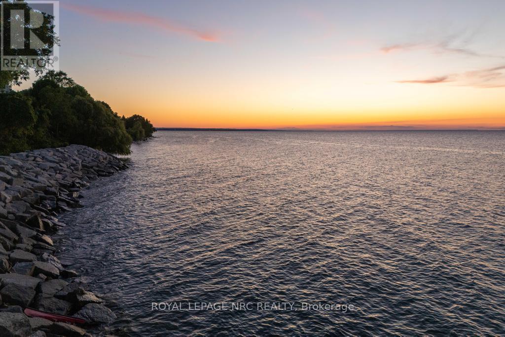 












11 ABBEY AVENUE

,
St. Catharines (Port Dalhousie),




Ontario
L2N5J5

