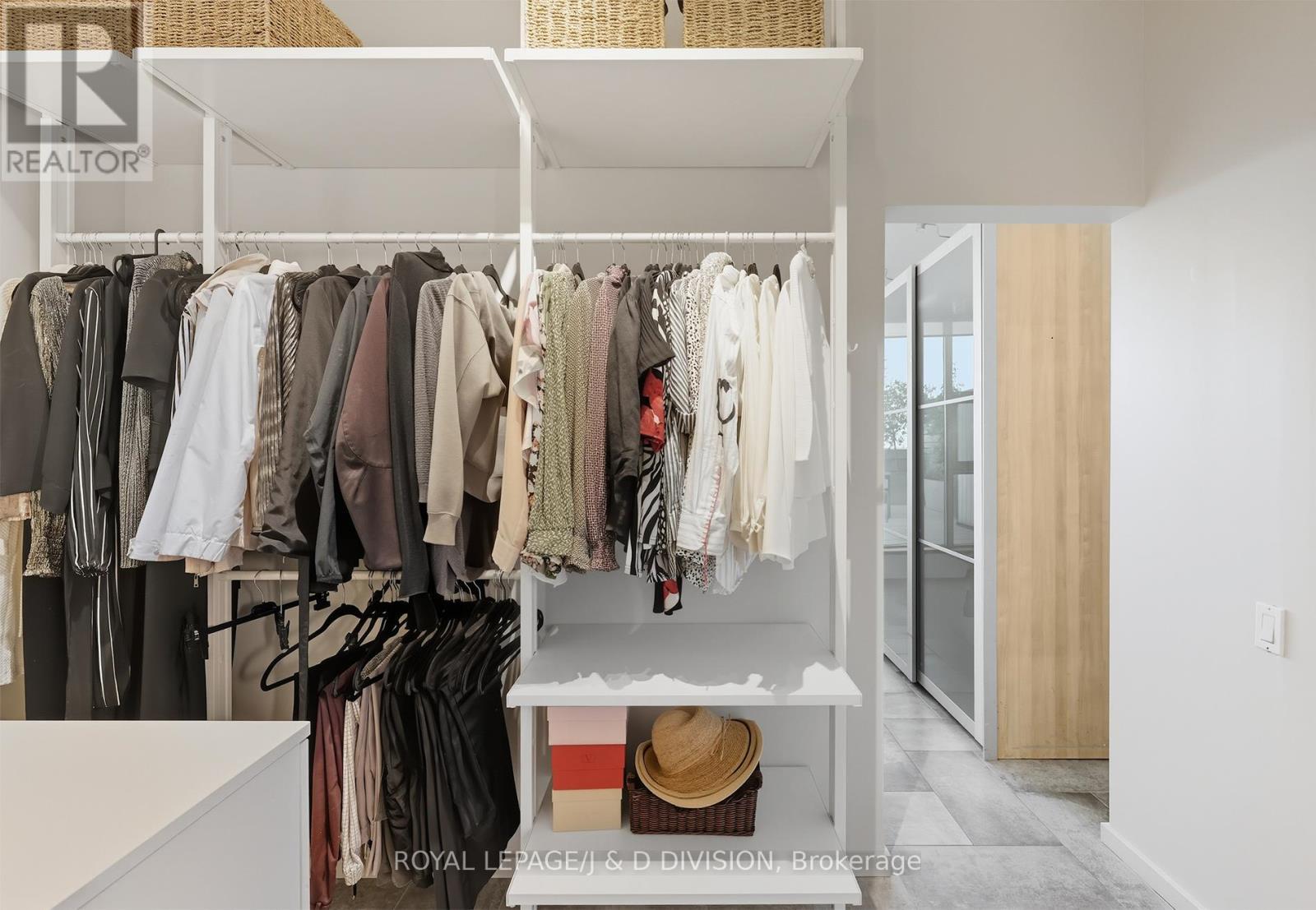 












610 - 160 BALDWIN STREET

,
Toronto,




Ontario
M5T3K7

