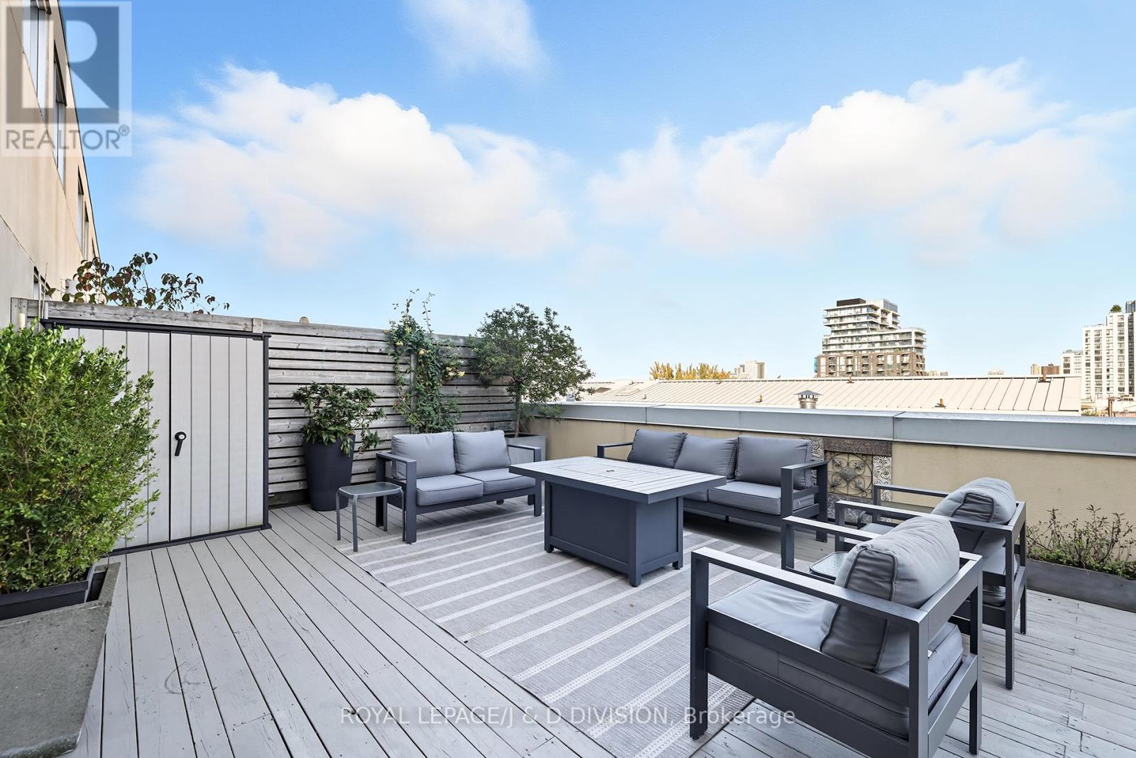 












610 - 160 BALDWIN STREET

,
Toronto,




Ontario
M5T3K7

