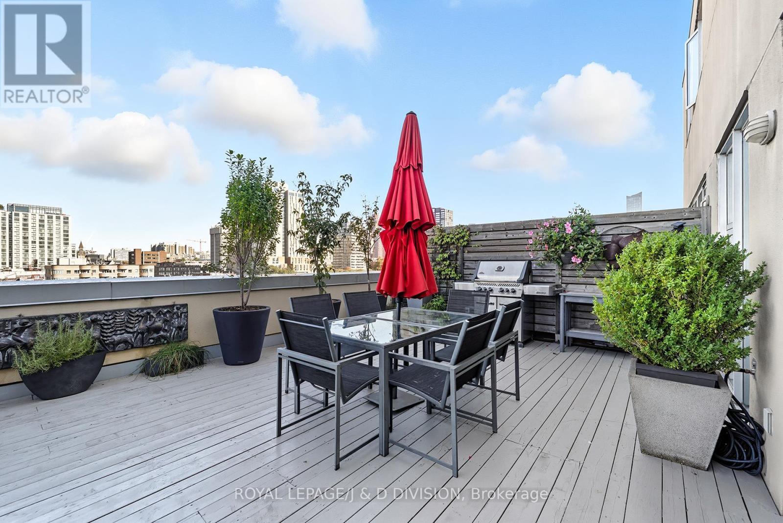 












610 - 160 BALDWIN STREET

,
Toronto,




Ontario
M5T3K7

