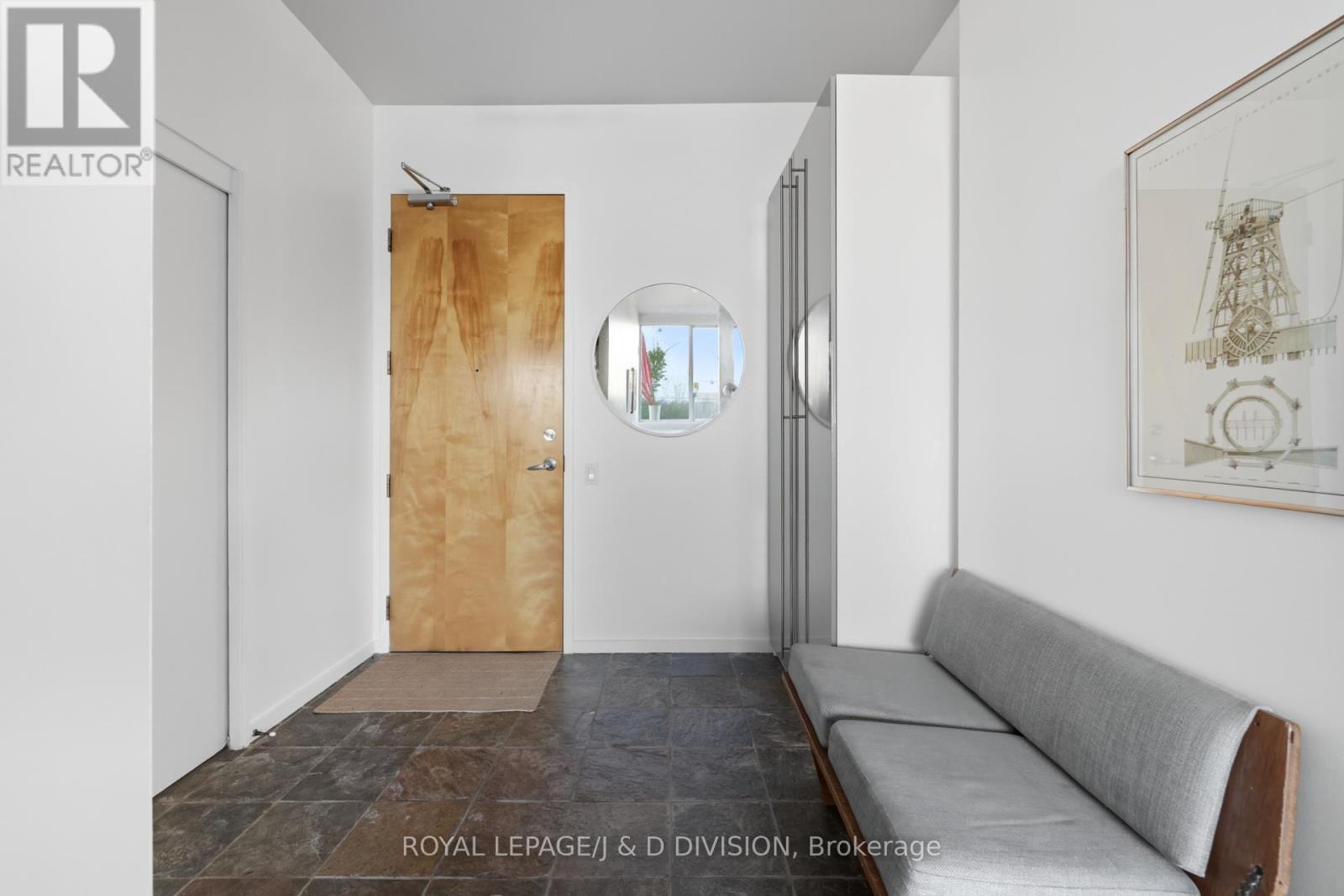 












610 - 160 BALDWIN STREET

,
Toronto,




Ontario
M5T3K7

