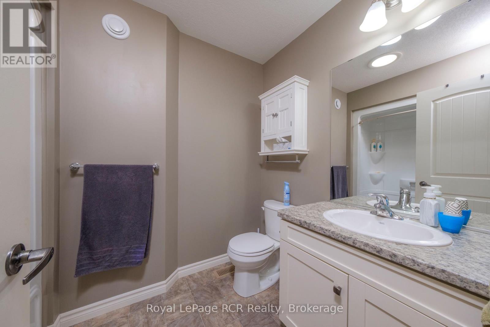 












54 LAKEFIELD DRIVE

,
Kincardine,




Ontario
N2Z0C9

