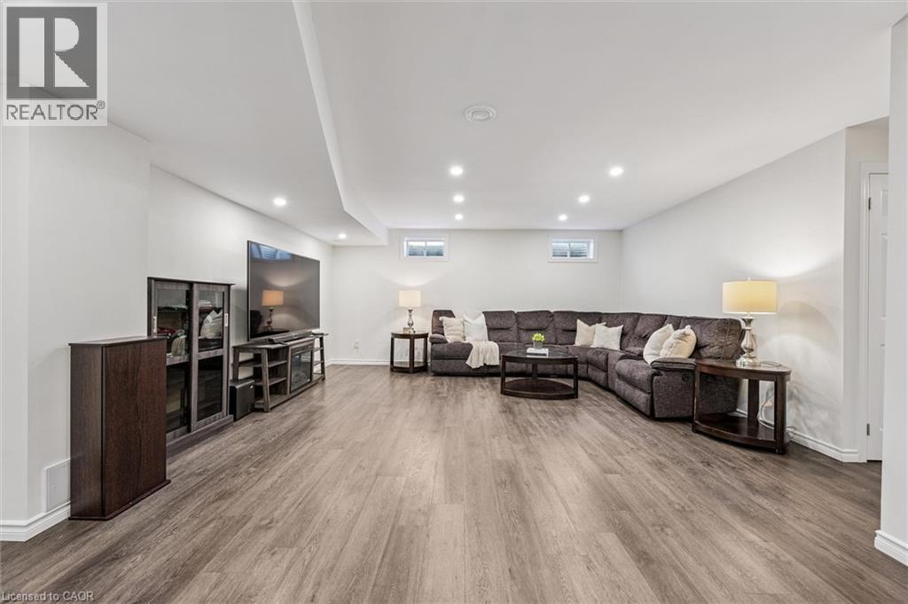 












65 BARLOW Place

,
Paris,




Ontario
N3L0H1

