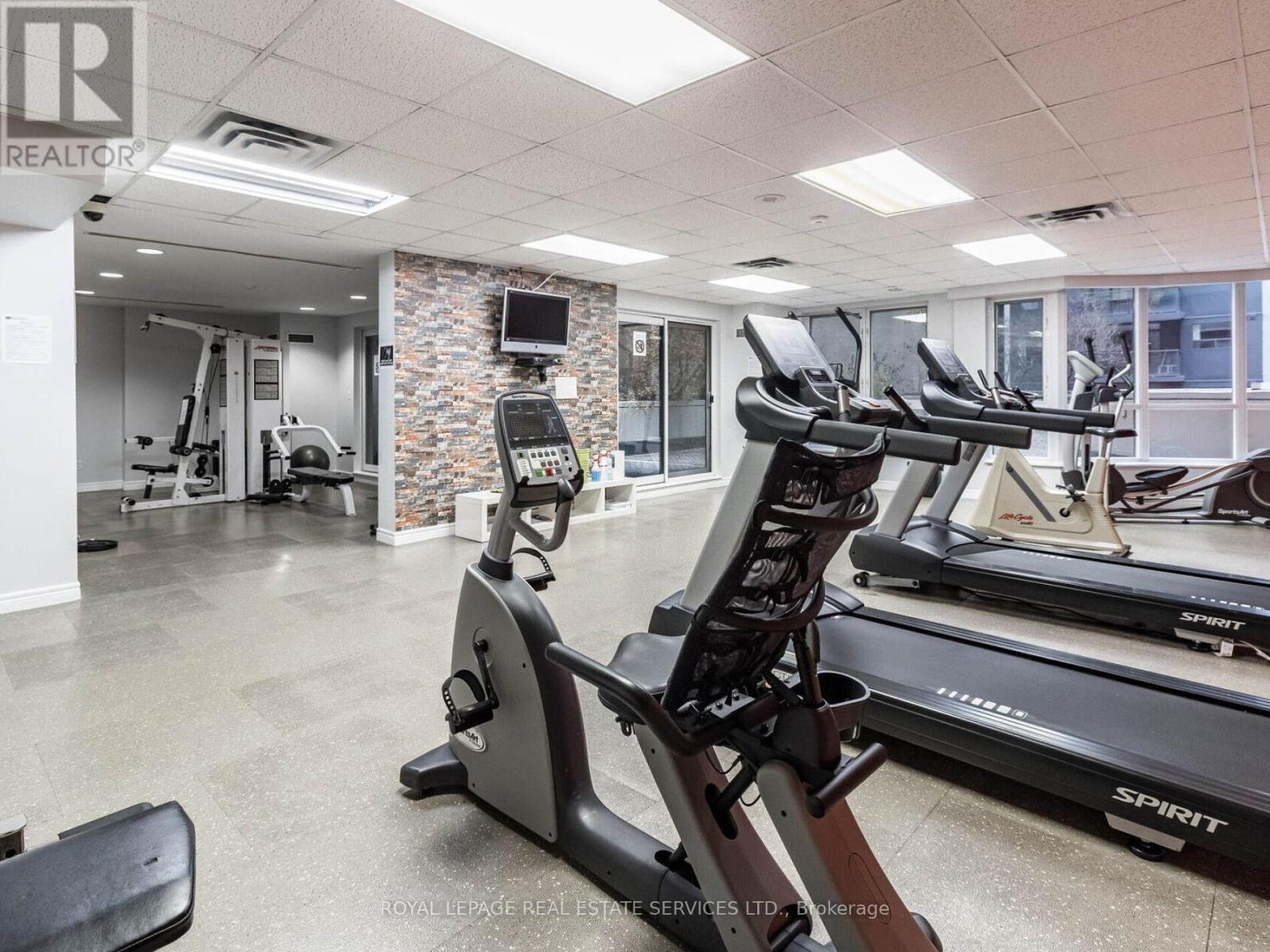 












802 - 55 BLOOR STREET E

,
Toronto,




Ontario
M4W3W6

