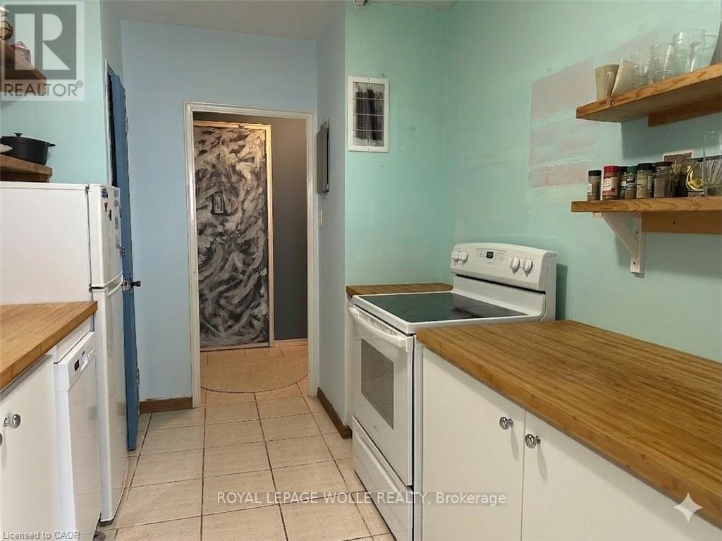 












703 - 45 WESTMOUNT ROAD N

,
Waterloo,




Ontario
N2L2R3

