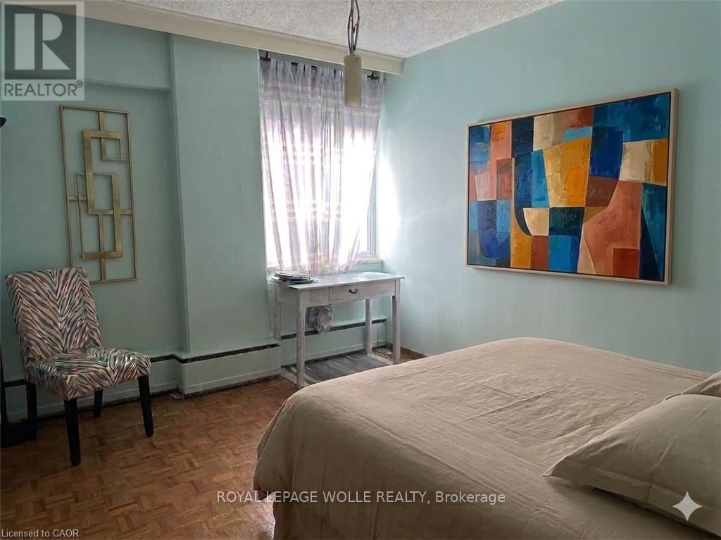 












703 - 45 WESTMOUNT ROAD N

,
Waterloo,




Ontario
N2L2R3

