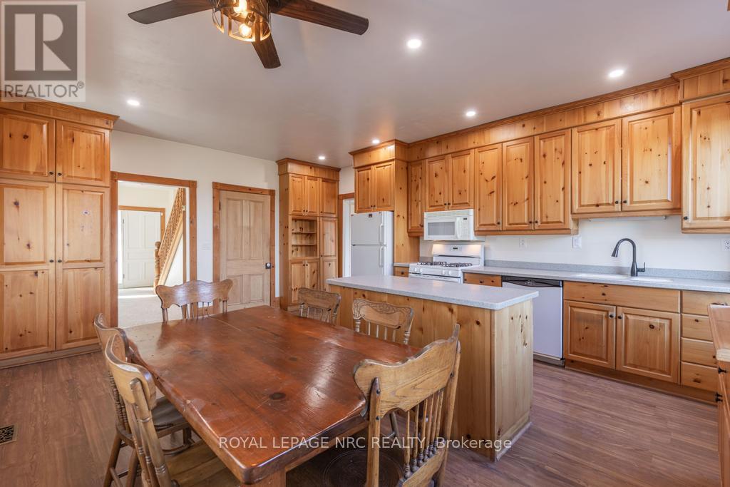 












245 NIVEN ROAD

,
Niagara-on-the-Lake (Town),




Ontario
L0S1J0

