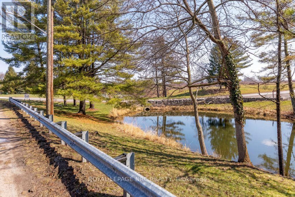 












245 NIVEN ROAD

,
Niagara-on-the-Lake (Town),




Ontario
L0S1J0

