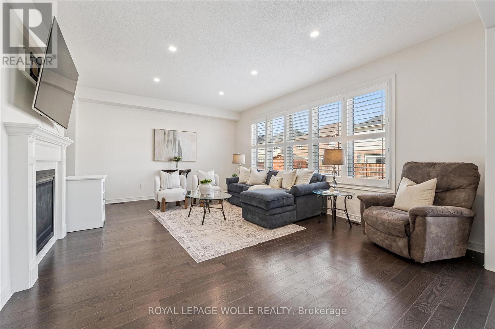 












65 BARLOW PLACE

,
Brant,




Ontario
N3L0H1

