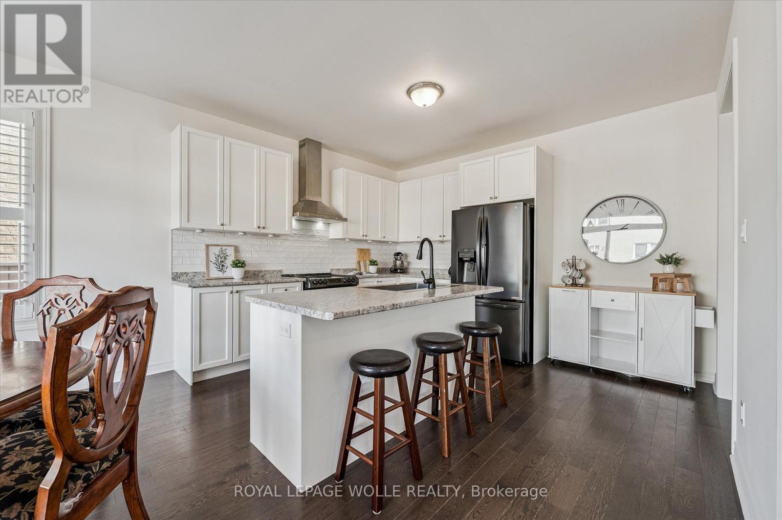 












65 BARLOW PLACE

,
Brant,




Ontario
N3L0H1

