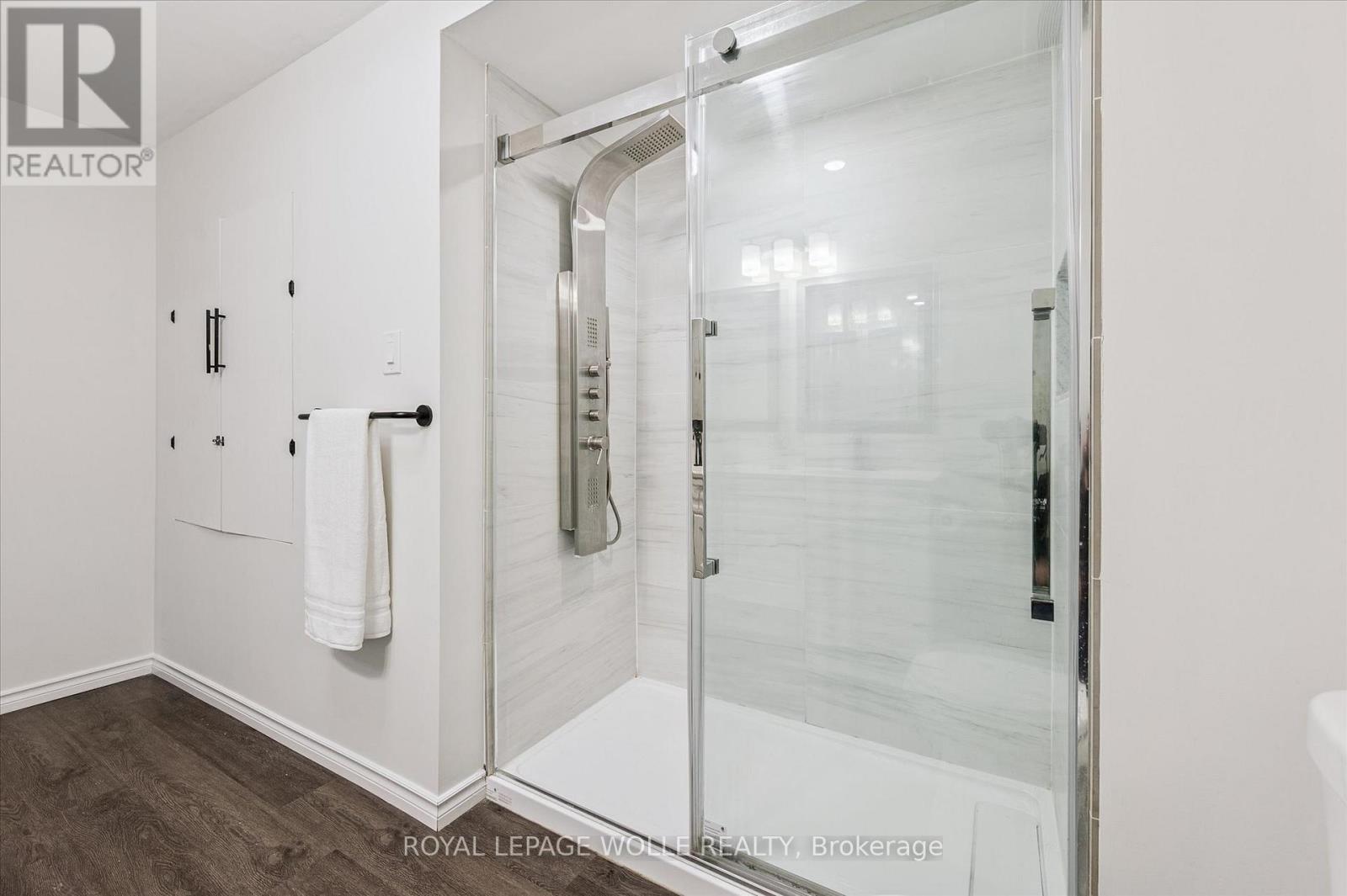 












65 BARLOW PLACE

,
Brant,




Ontario
N3L0H1

