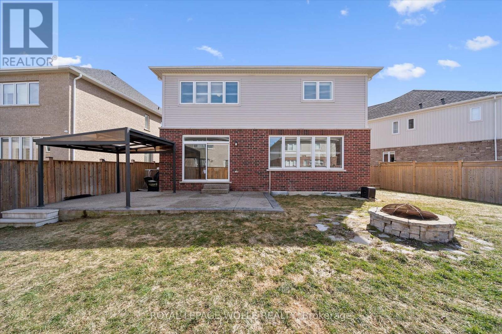 












65 BARLOW PLACE

,
Brant,




Ontario
N3L0H1

