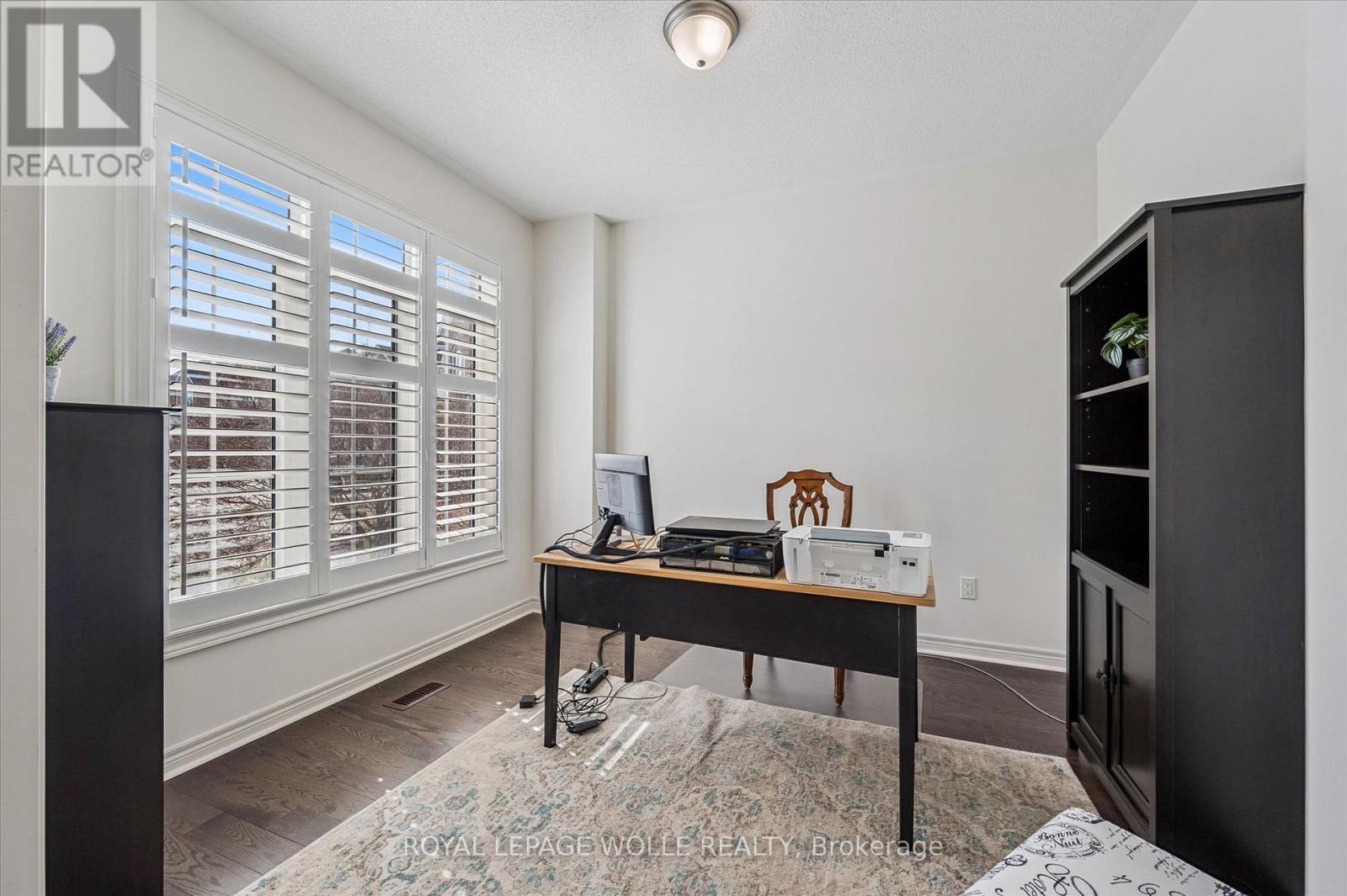 












65 BARLOW PLACE

,
Brant,




Ontario
N3L0H1

