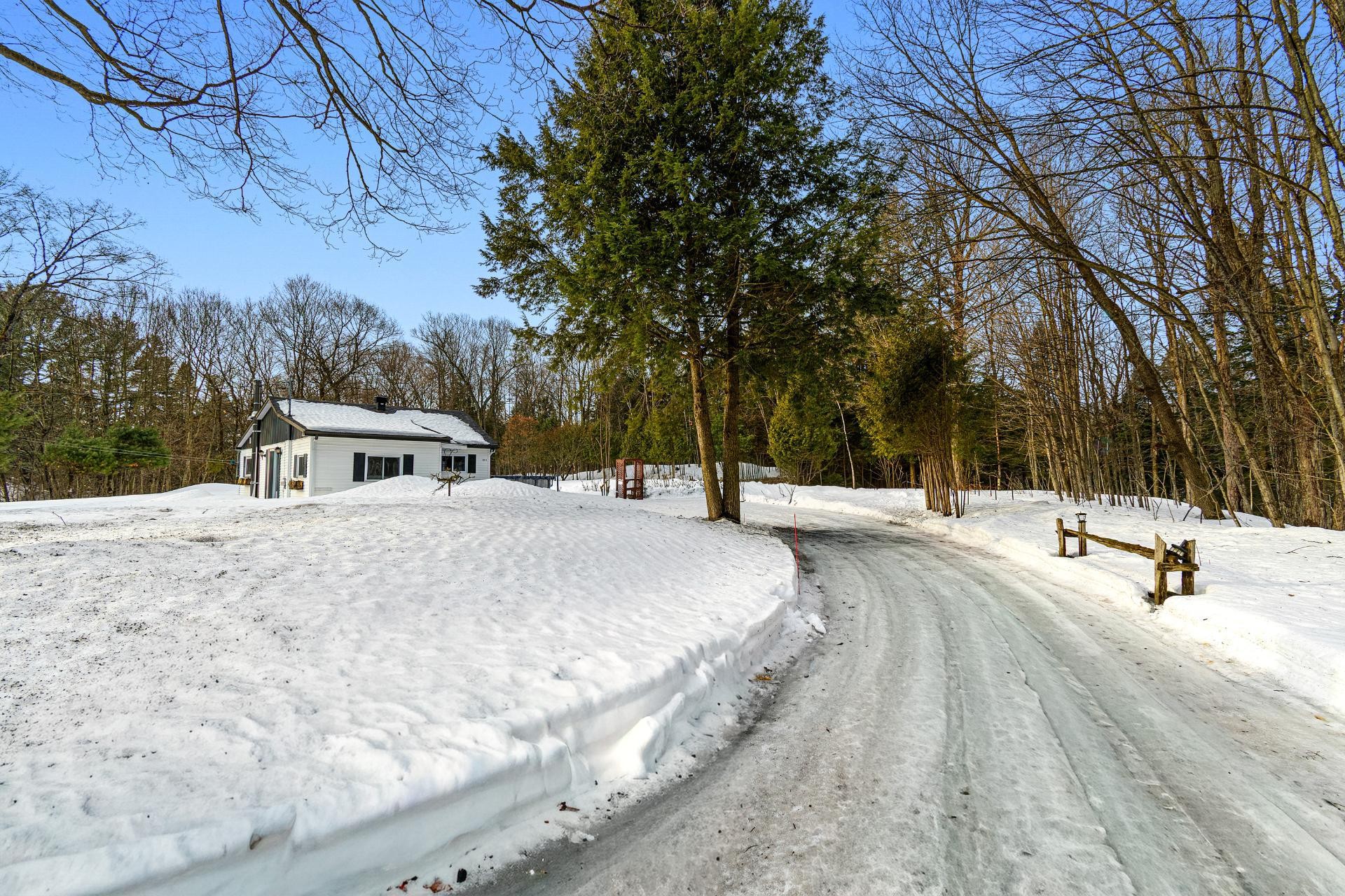 









203


Mtée Brisebois

,
Saint-Colomban,




QC
J5K2S1

