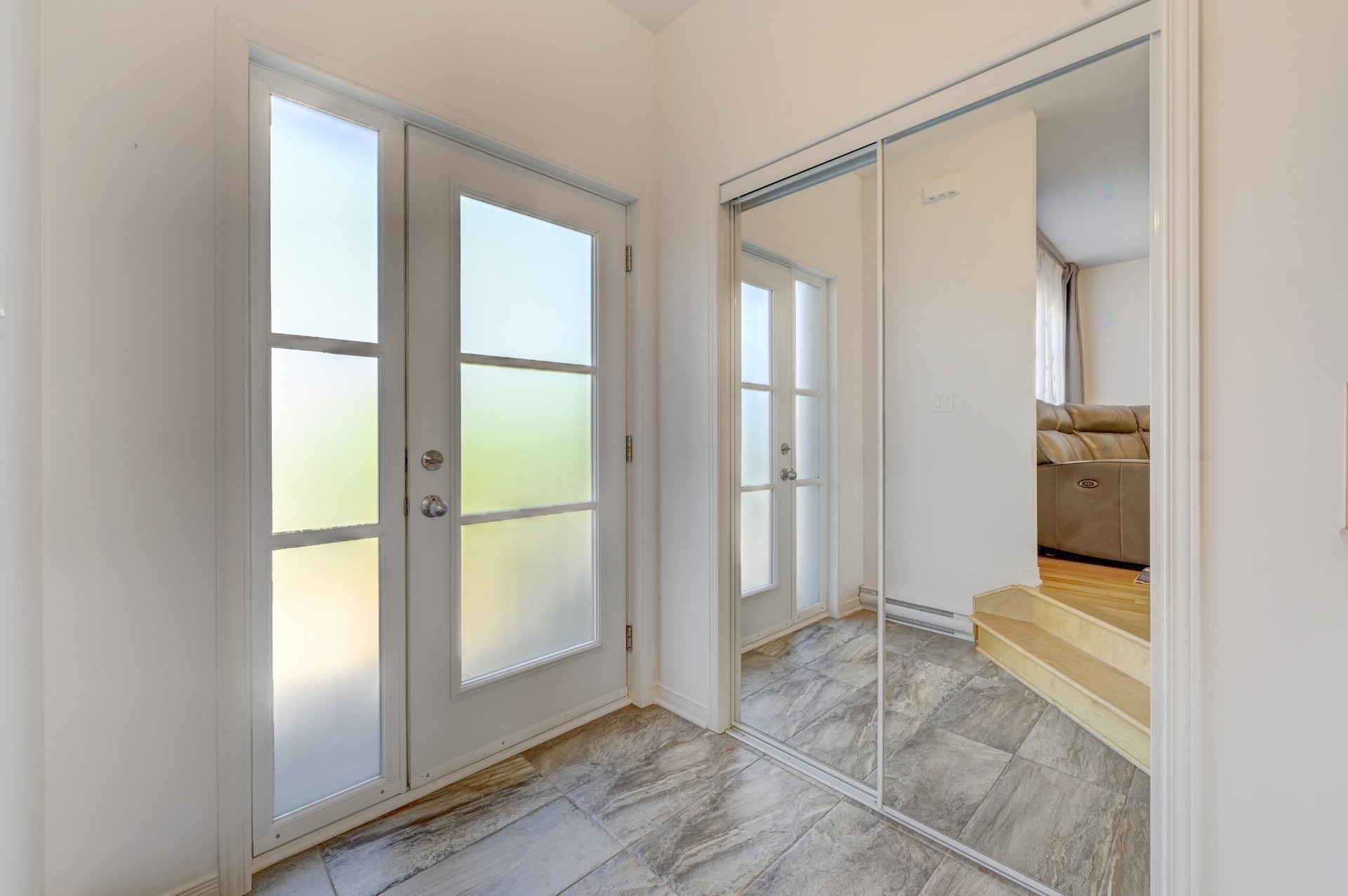 









194


Rue Rabelais

,
Saint-Constant,




QC
J5A0J5

