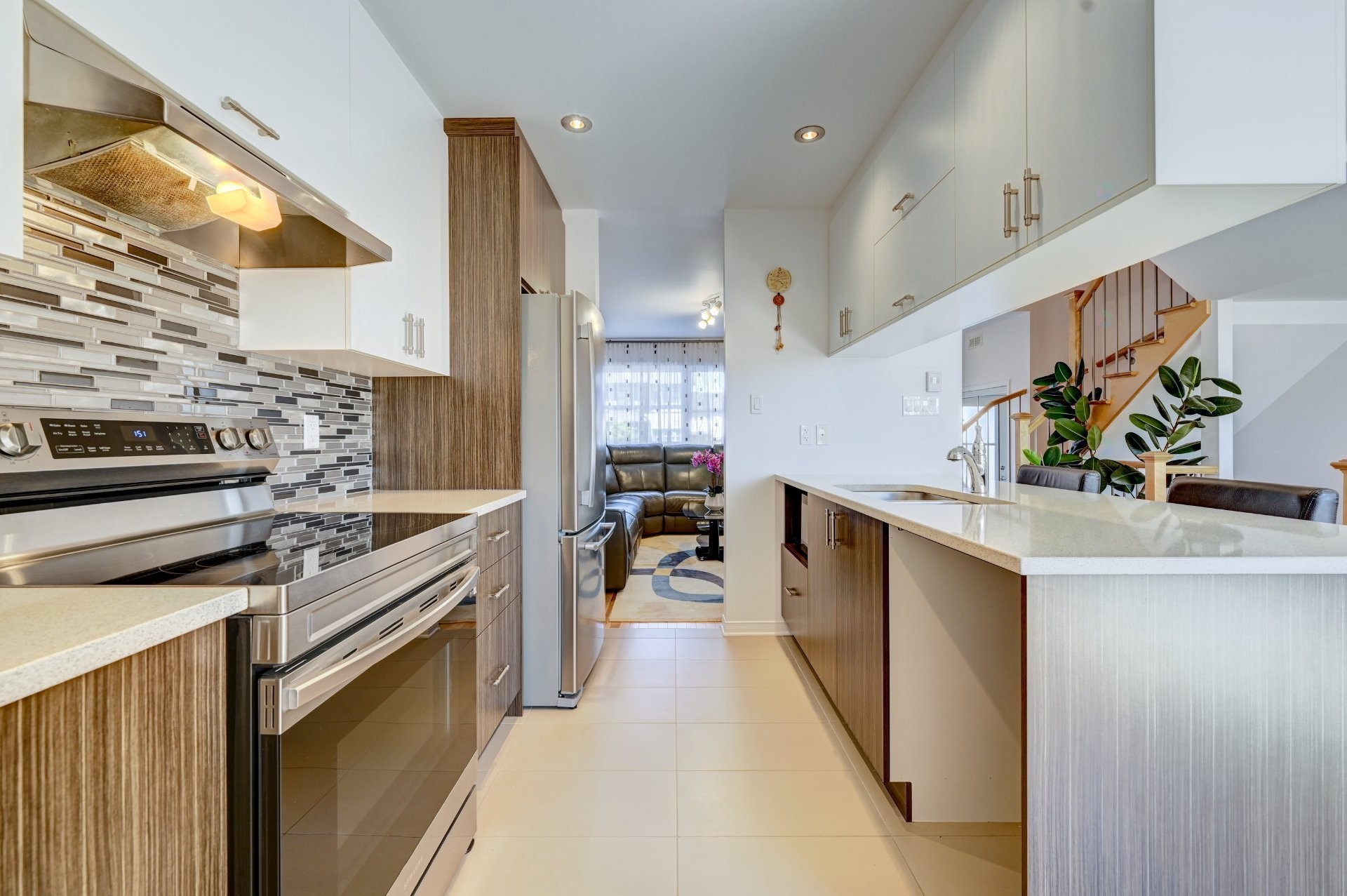 









194


Rue Rabelais

,
Saint-Constant,




QC
J5A0J5

