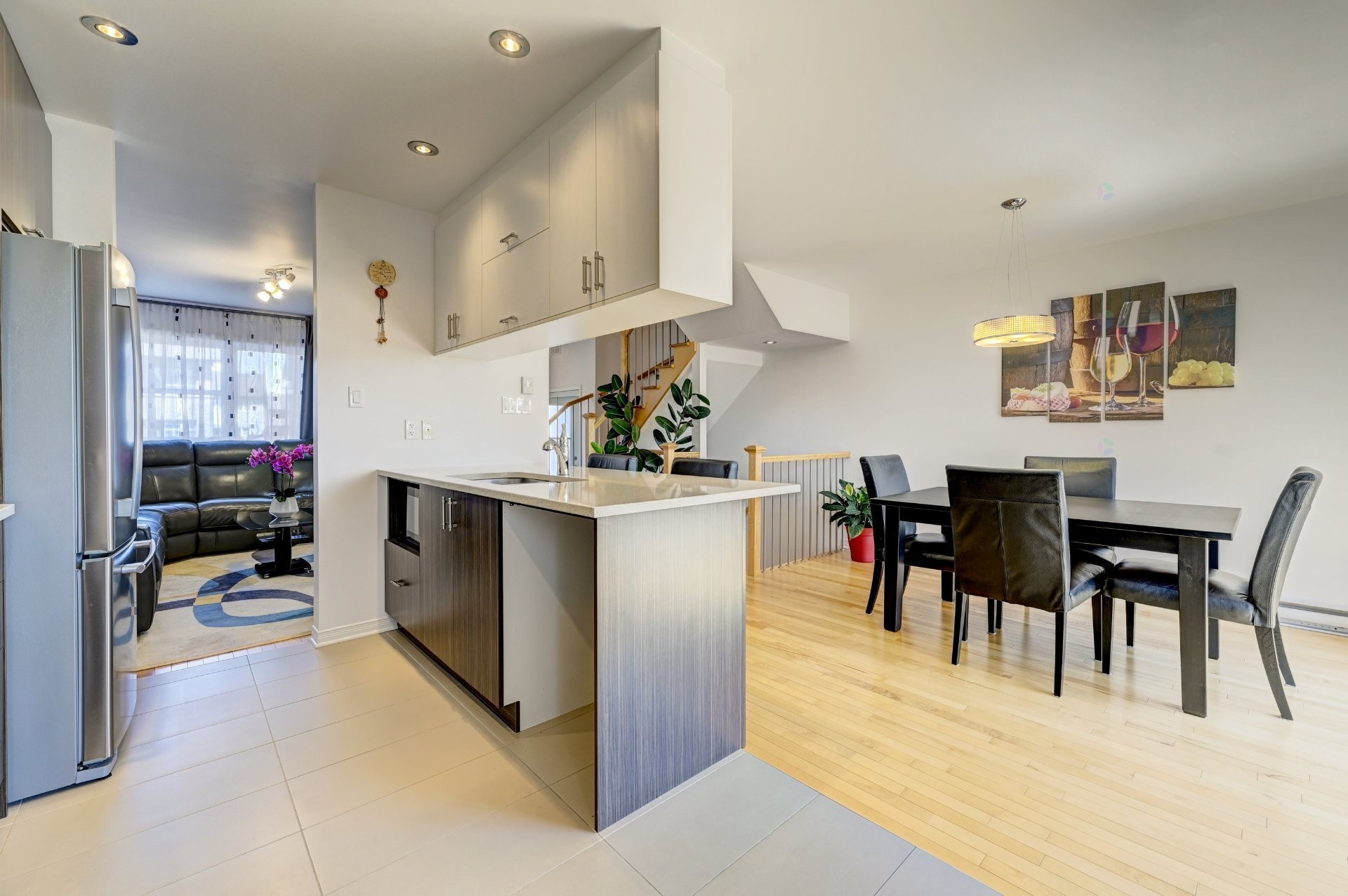 









194


Rue Rabelais

,
Saint-Constant,




QC
J5A0J5

