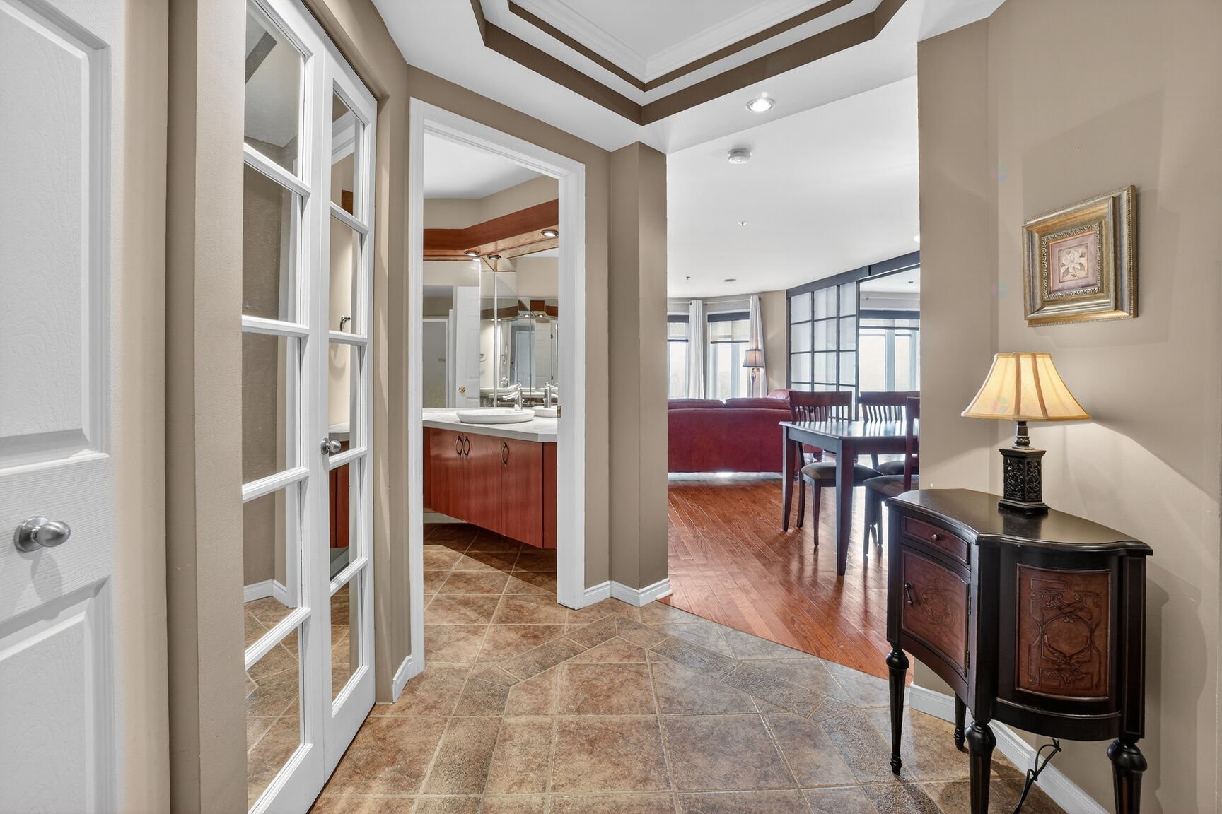 









275


Rue Upper Edison

, 301,
Saint-Lambert,




QC
J4R2W1


