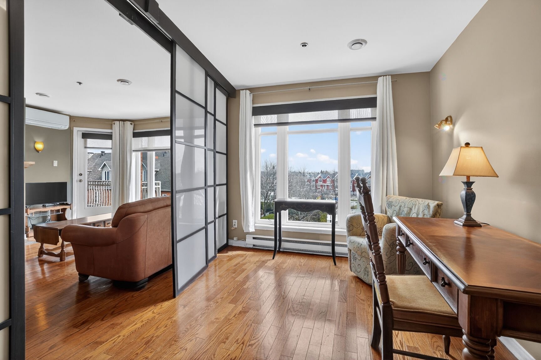 









275


Rue Upper Edison

, 301,
Saint-Lambert,




QC
J4R2W1

