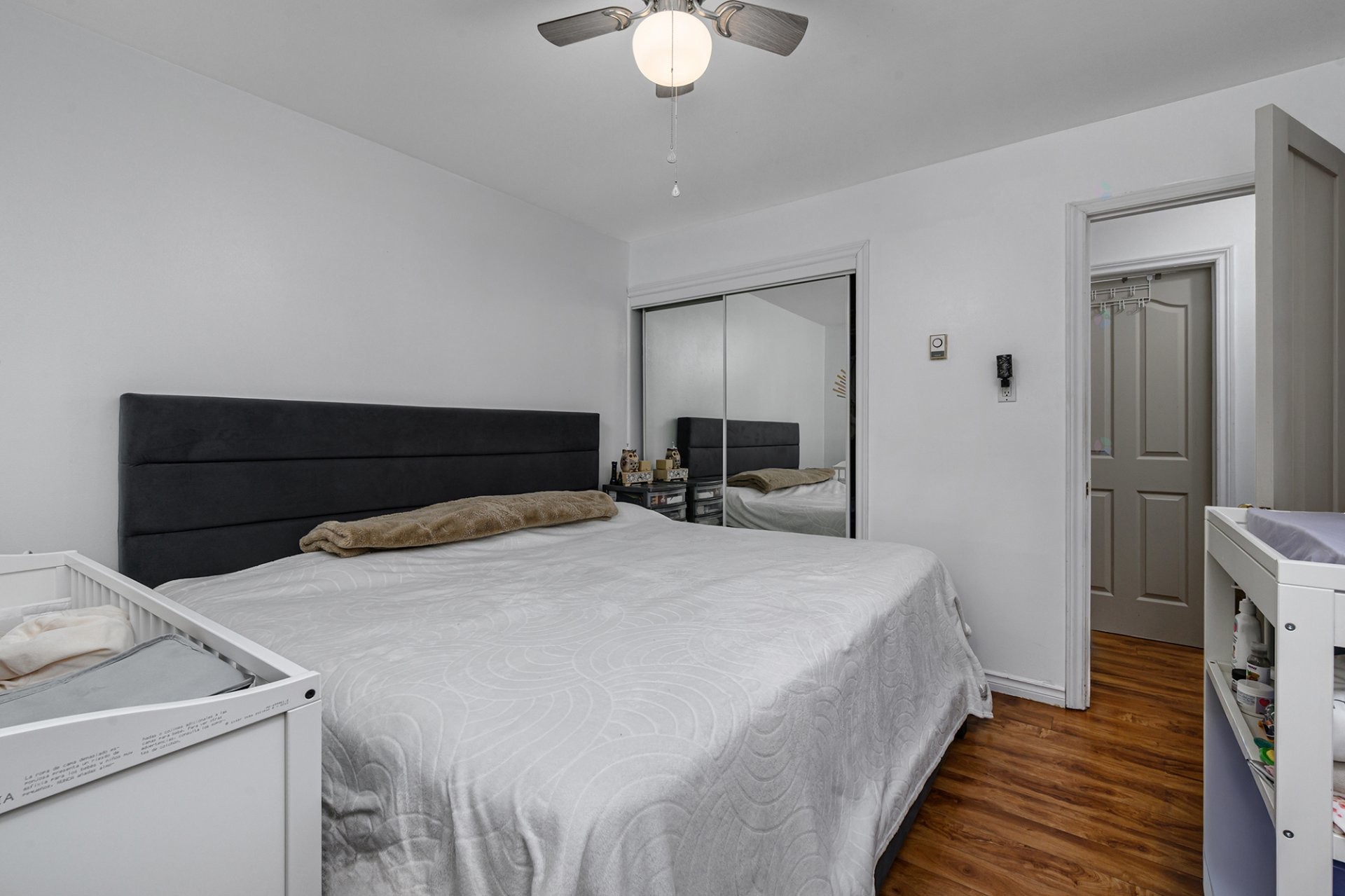 









1131


Boul. Payer

,
Longueuil (Greenfield Park),




QC
J4V1C2

