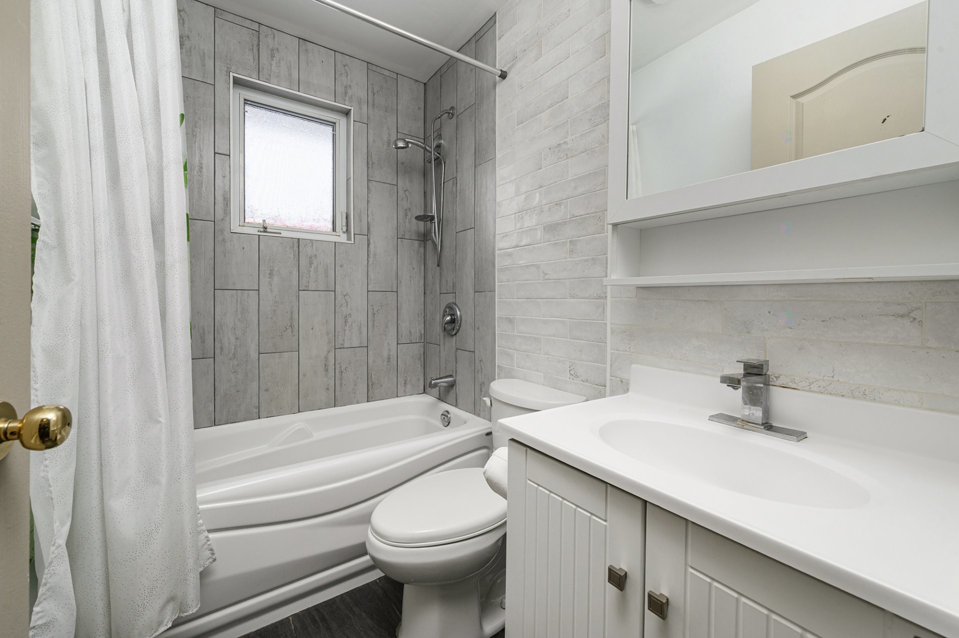 









1131


Boul. Payer

,
Longueuil (Greenfield Park),




QC
J4V1C2

