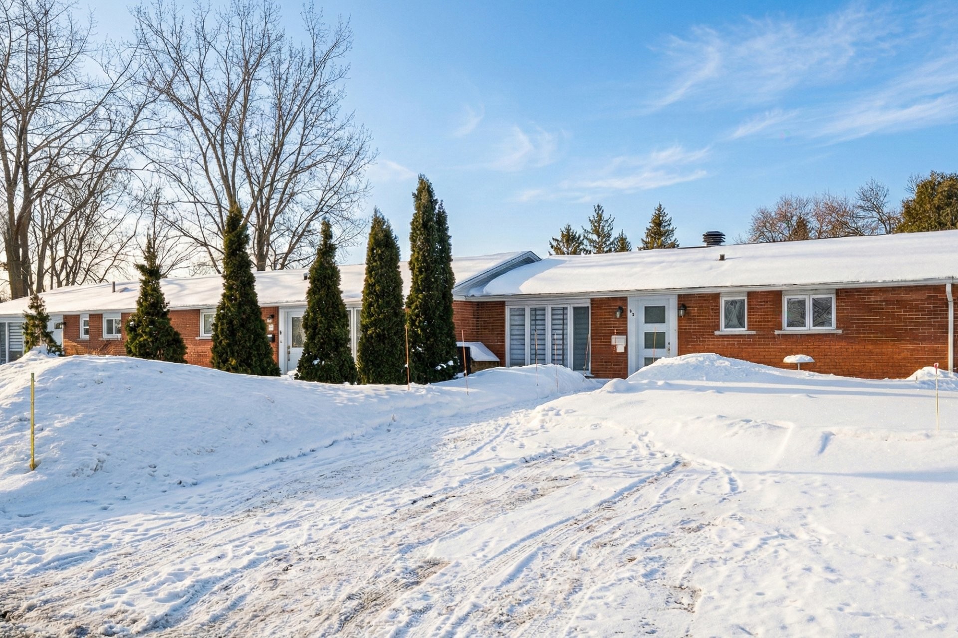 









1131


Boul. Payer

,
Longueuil (Greenfield Park),




QC
J4V1C2

