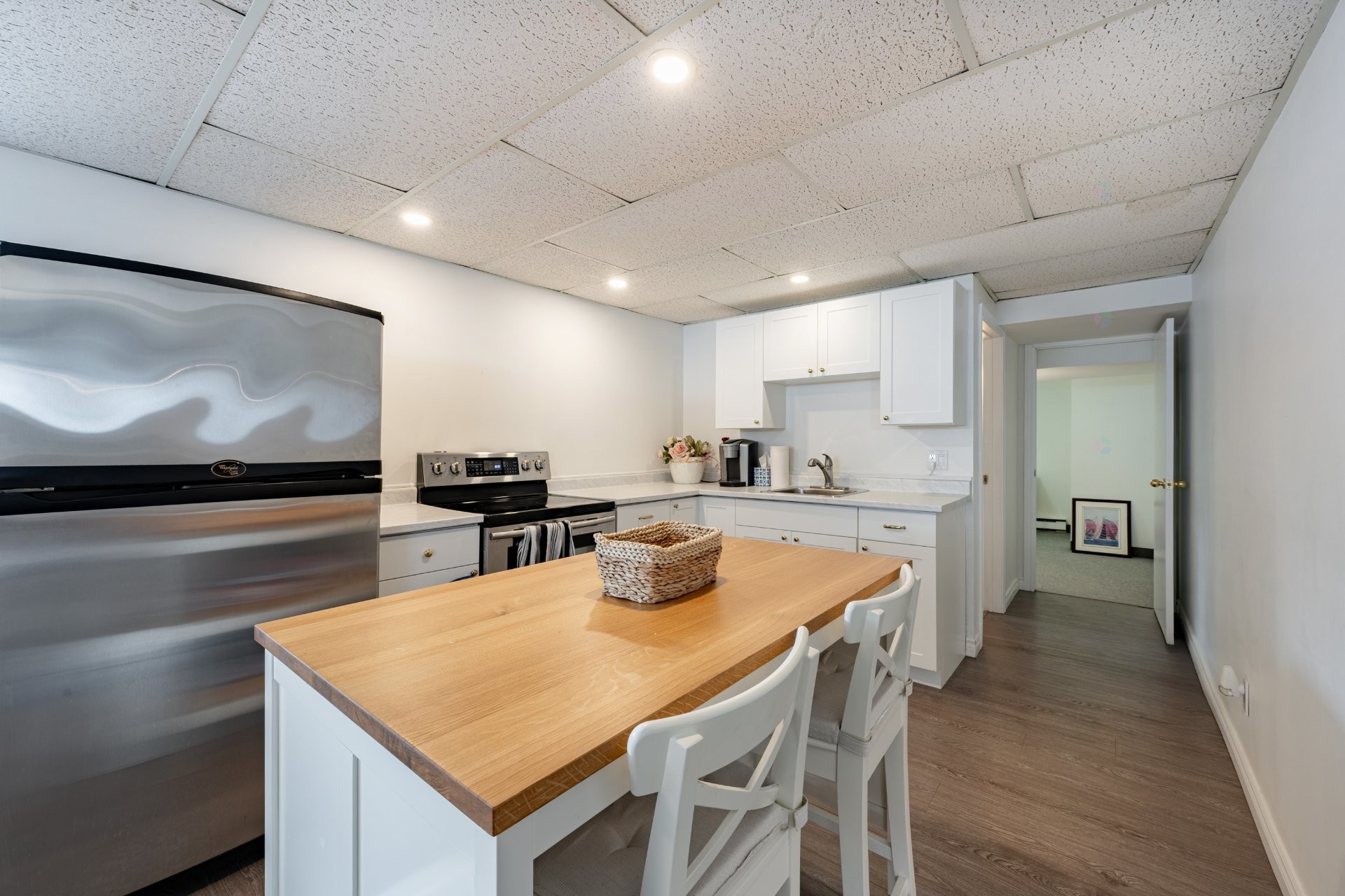 









218


Rue du Niagara

,
Kirkland,




QC
H9J3W7

