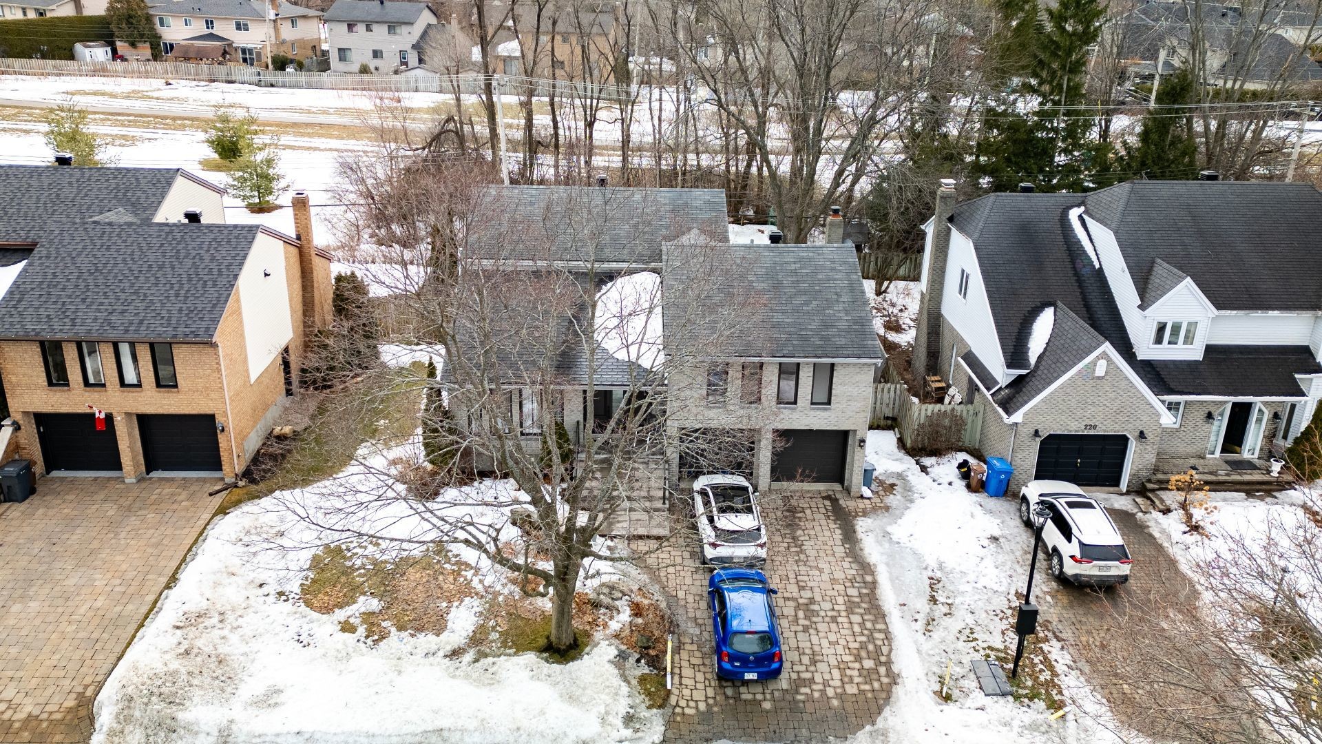 









218


Rue du Niagara

,
Kirkland,




QC
H9J3W7

