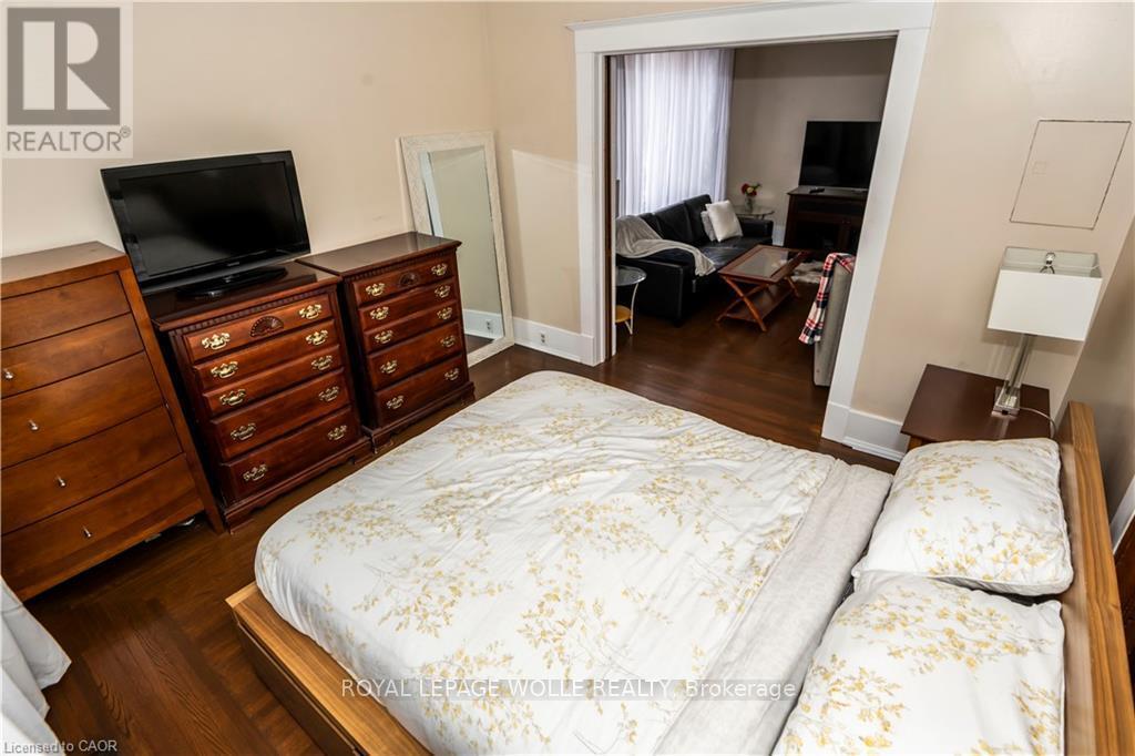 












2 - 408 WELLINGTON STREET N

,
Kitchener,




Ontario
N2H5L2

