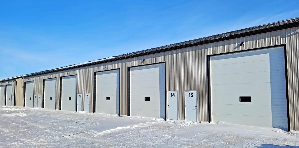 












19 733 North Link Road

,
Ile Des Chenes,




Manitoba
R0A0T1

