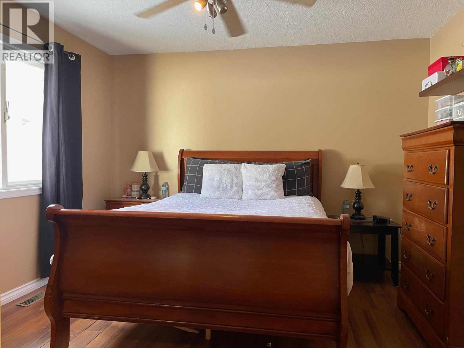 












5548 MINNAKER CRESCENT

,
Fort Nelson,




British Columbia
V0C1R0

