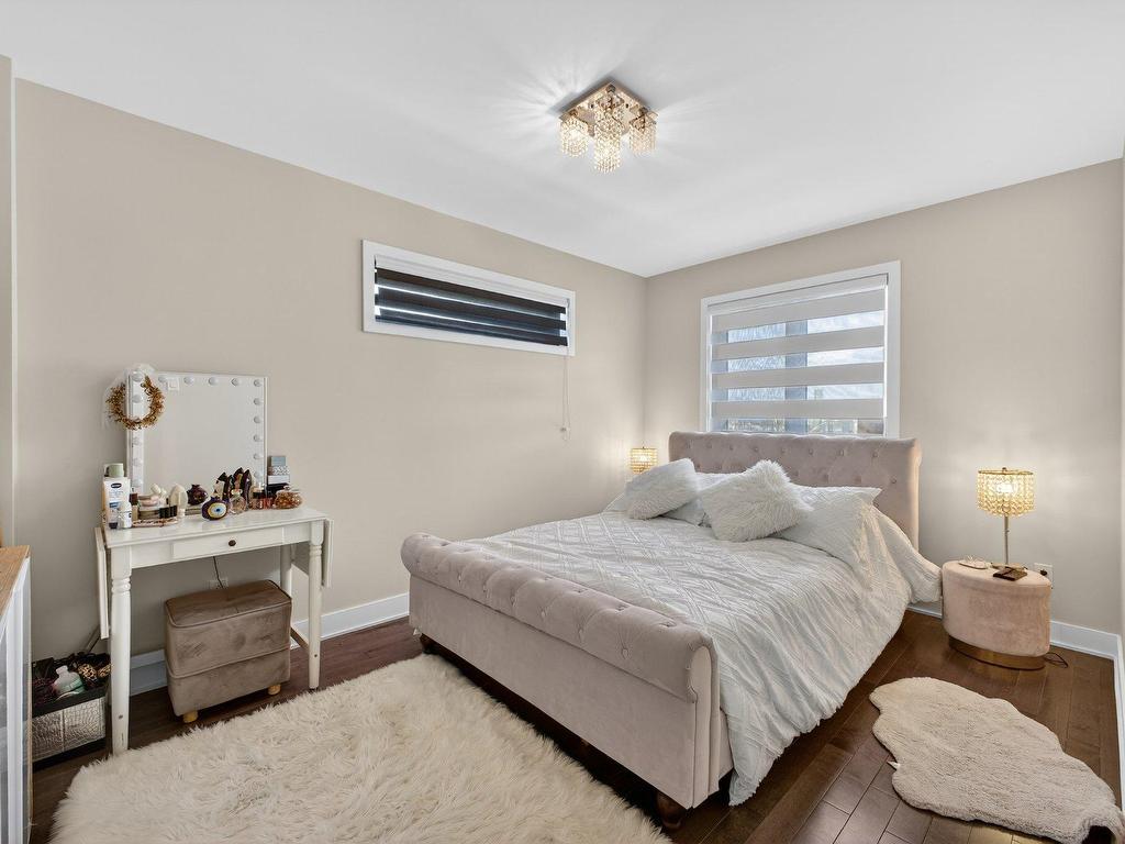 









3139


Rue Frégault

,
Chomedey (Laval),




QC
H7T0C6

