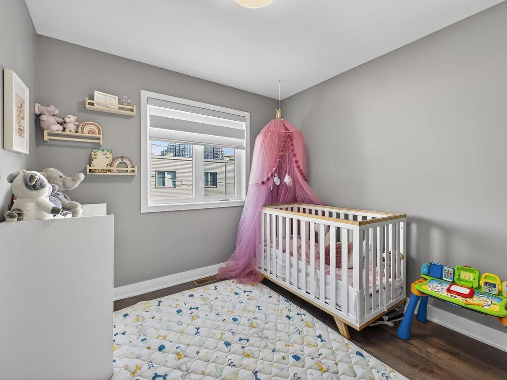 









3139


Rue Frégault

,
Chomedey (Laval),




QC
H7T0C6

