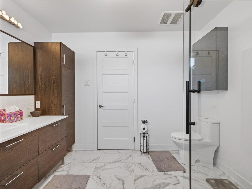 









3139


Rue Frégault

,
Chomedey (Laval),




QC
H7T0C6

