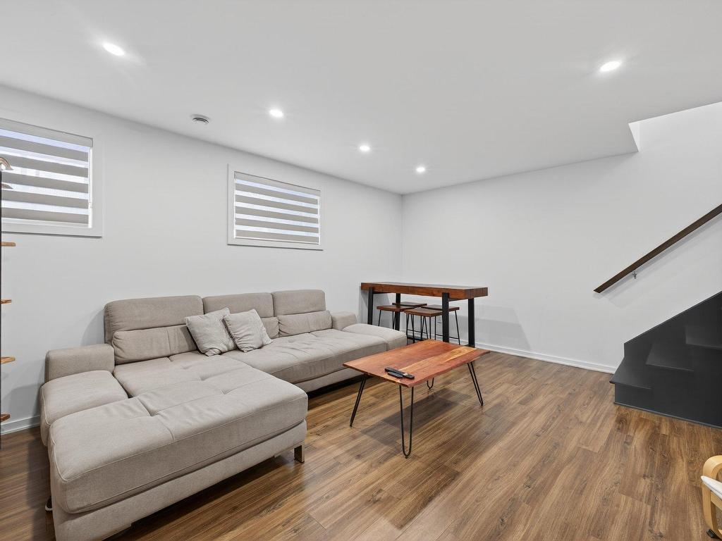 









3139


Rue Frégault

,
Chomedey (Laval),




QC
H7T0C6

