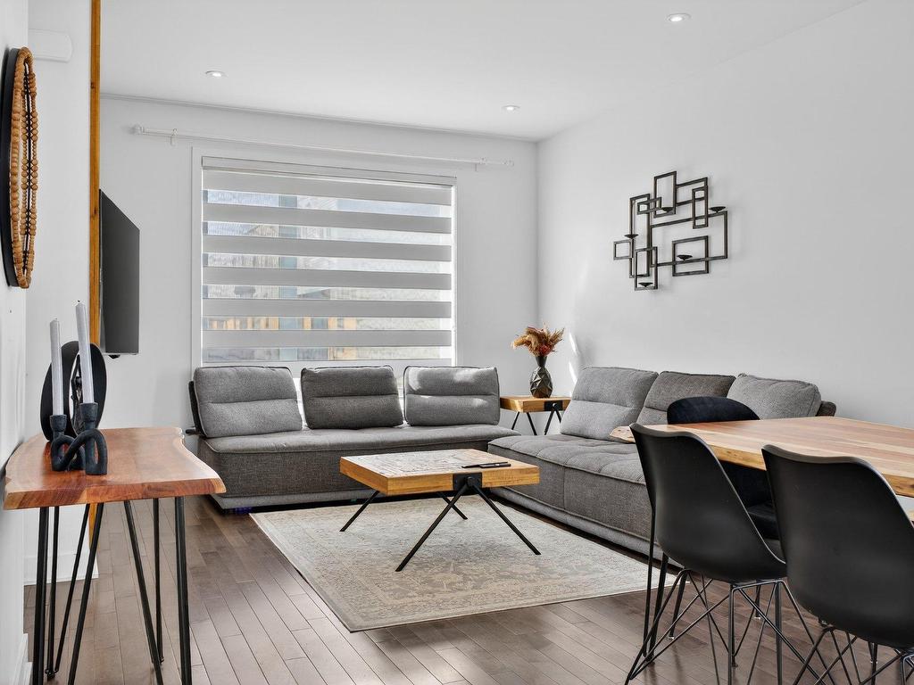 









3139


Rue Frégault

,
Chomedey (Laval),




QC
H7T0C6

