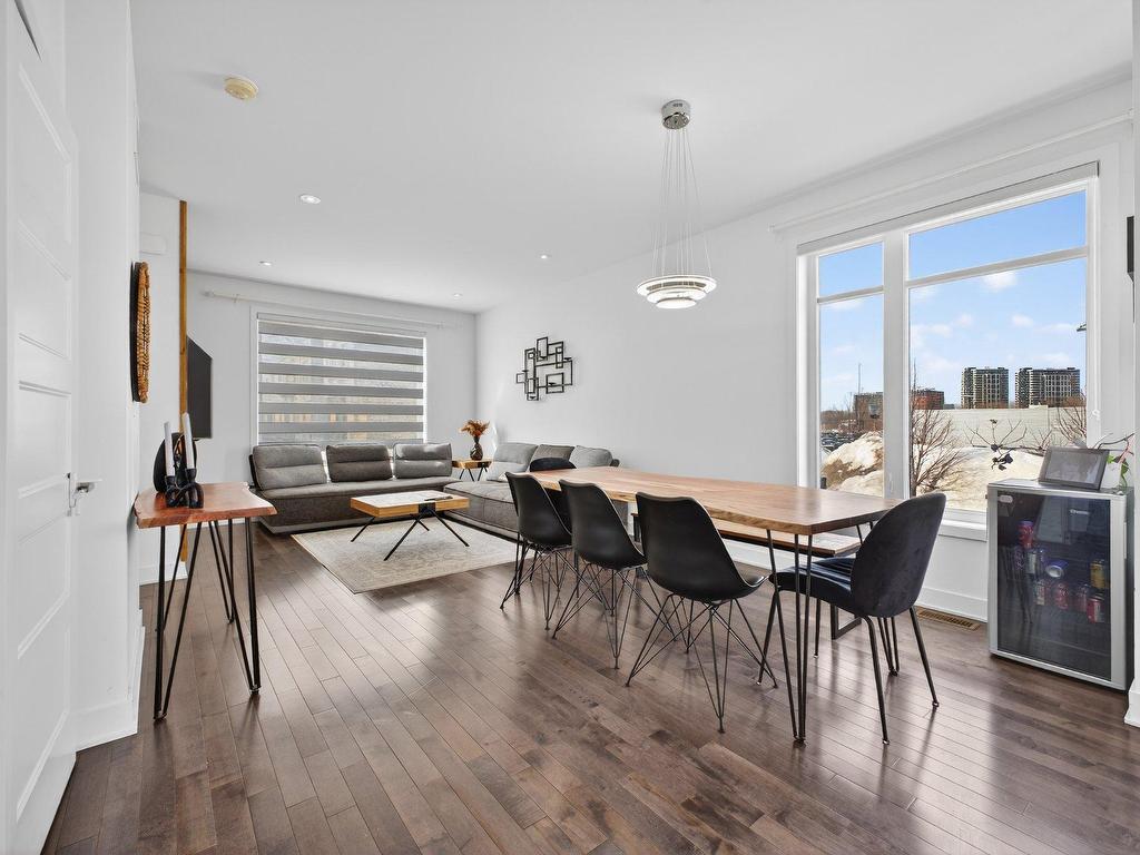 









3139


Rue Frégault

,
Chomedey (Laval),




QC
H7T0C6

