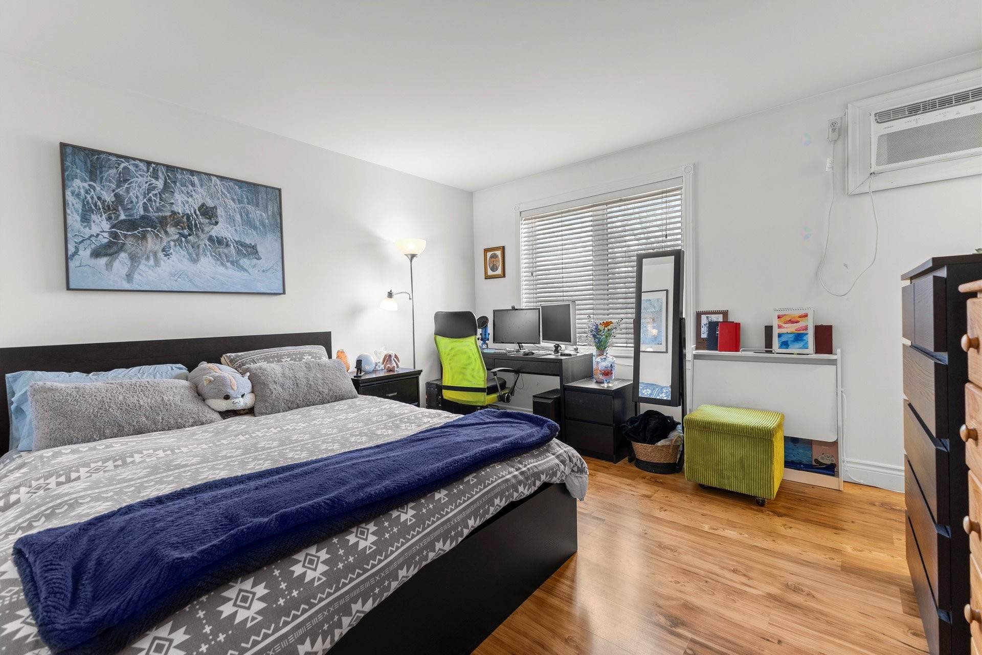 









352


Rue des Pionniers

,
L'Île-Perrot,




QC
J7V8K6

